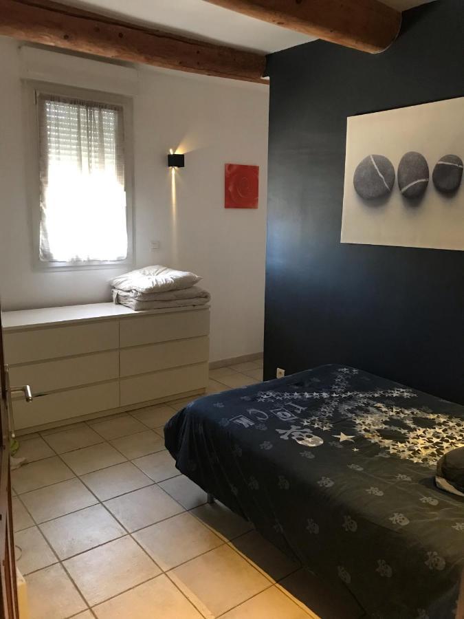 Apartamento Chambre Chez L Habitant Châteaurenard Exterior foto